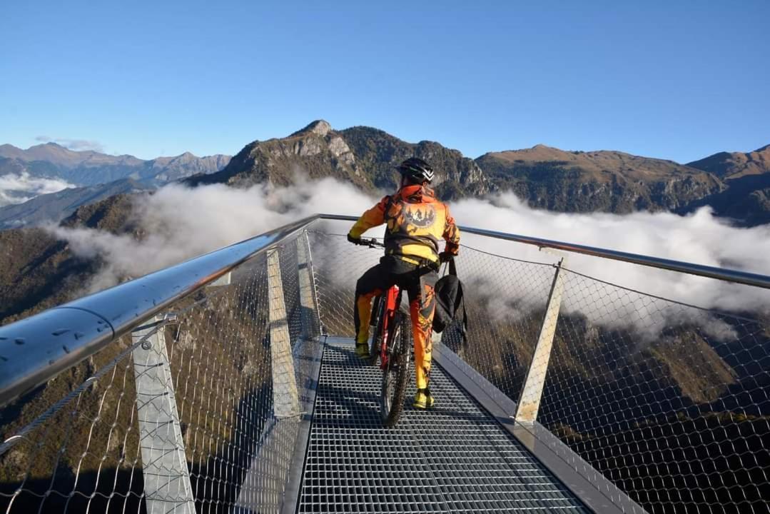 Dossena Dimora Storica Al Lac Conte Tomaselli Madonna della Costa Exterior foto